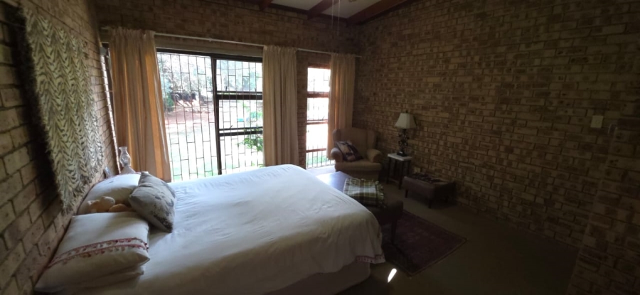 7 Bedroom Property for Sale in Wilkoppies North West